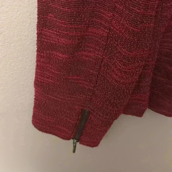 H by Halston Women's Size 12 Red Holiday Long Sleeve Zip Up Blazer Jacket - Picture 4 of 5